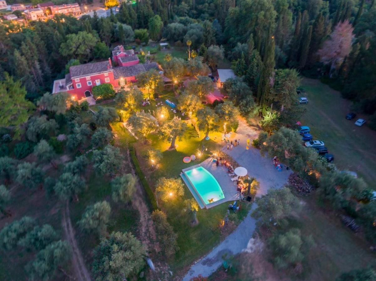 Triklino Estate Villa *