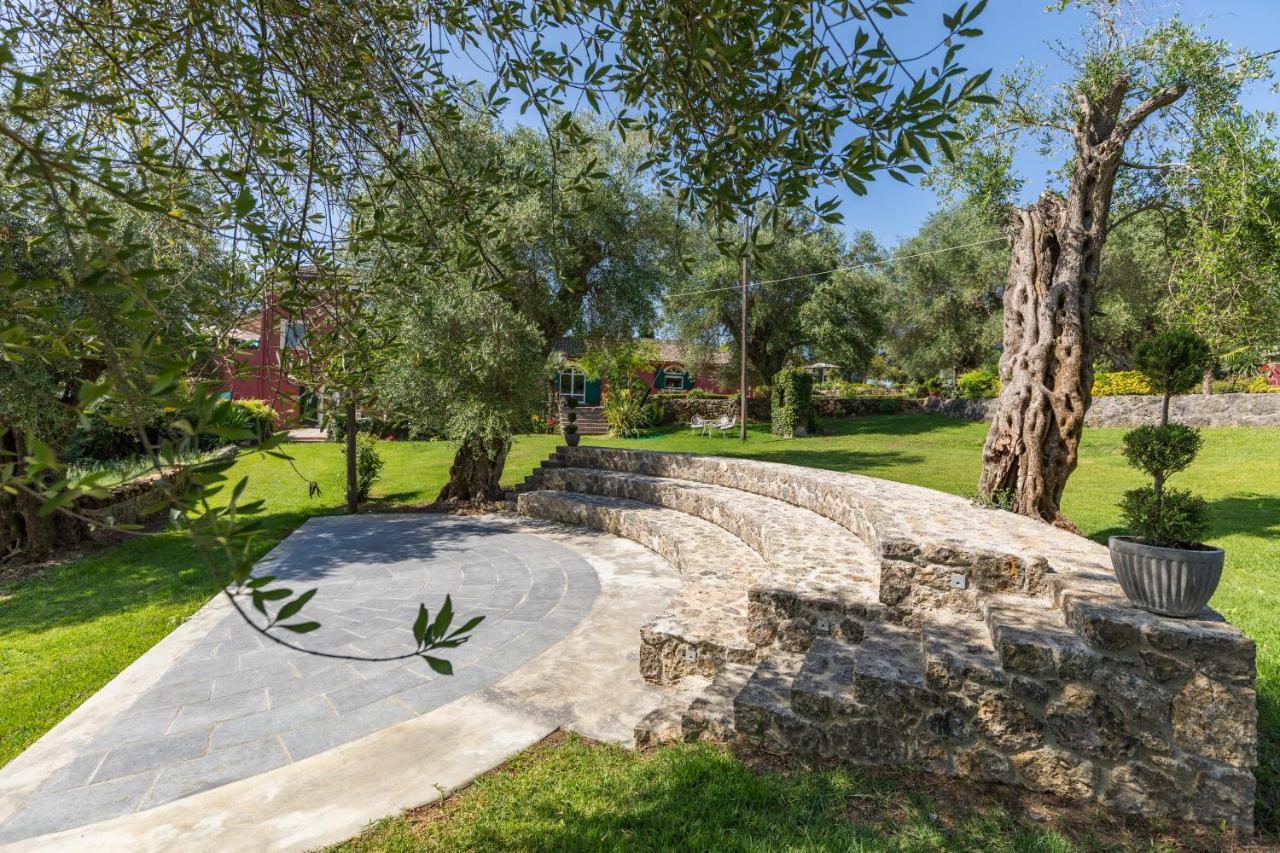 Triklino Estate * Áfra