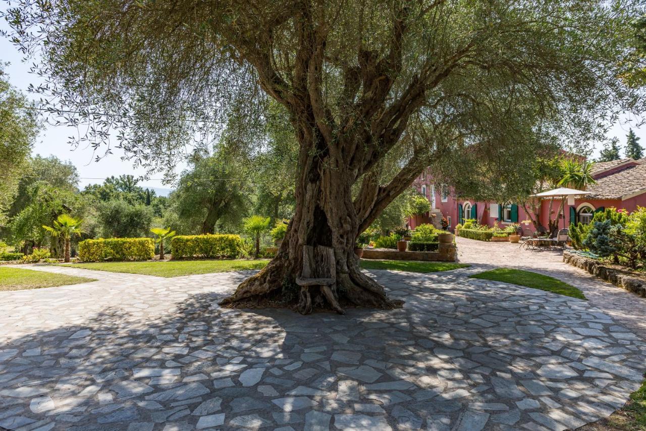 Triklino Estate *