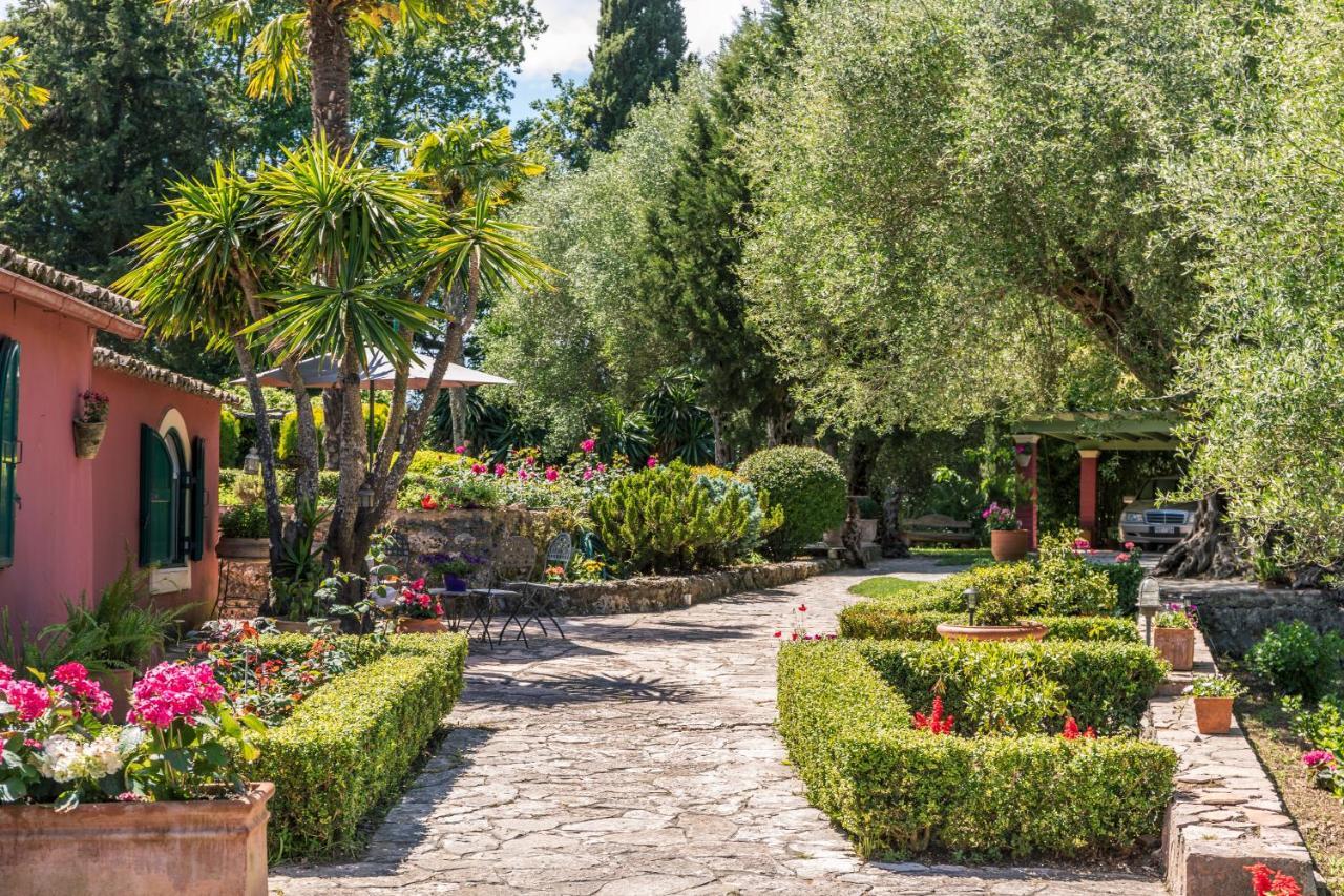 Triklino Estate
